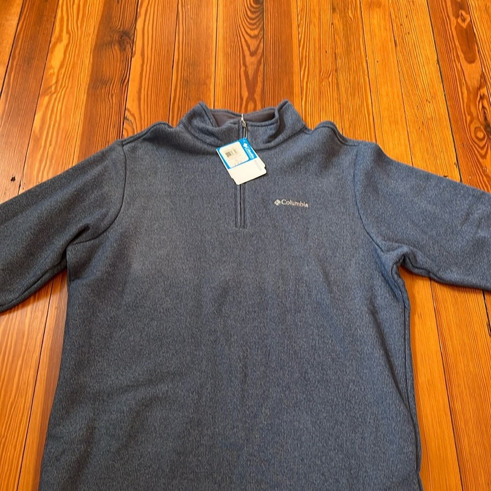 Columbia sweatshirt